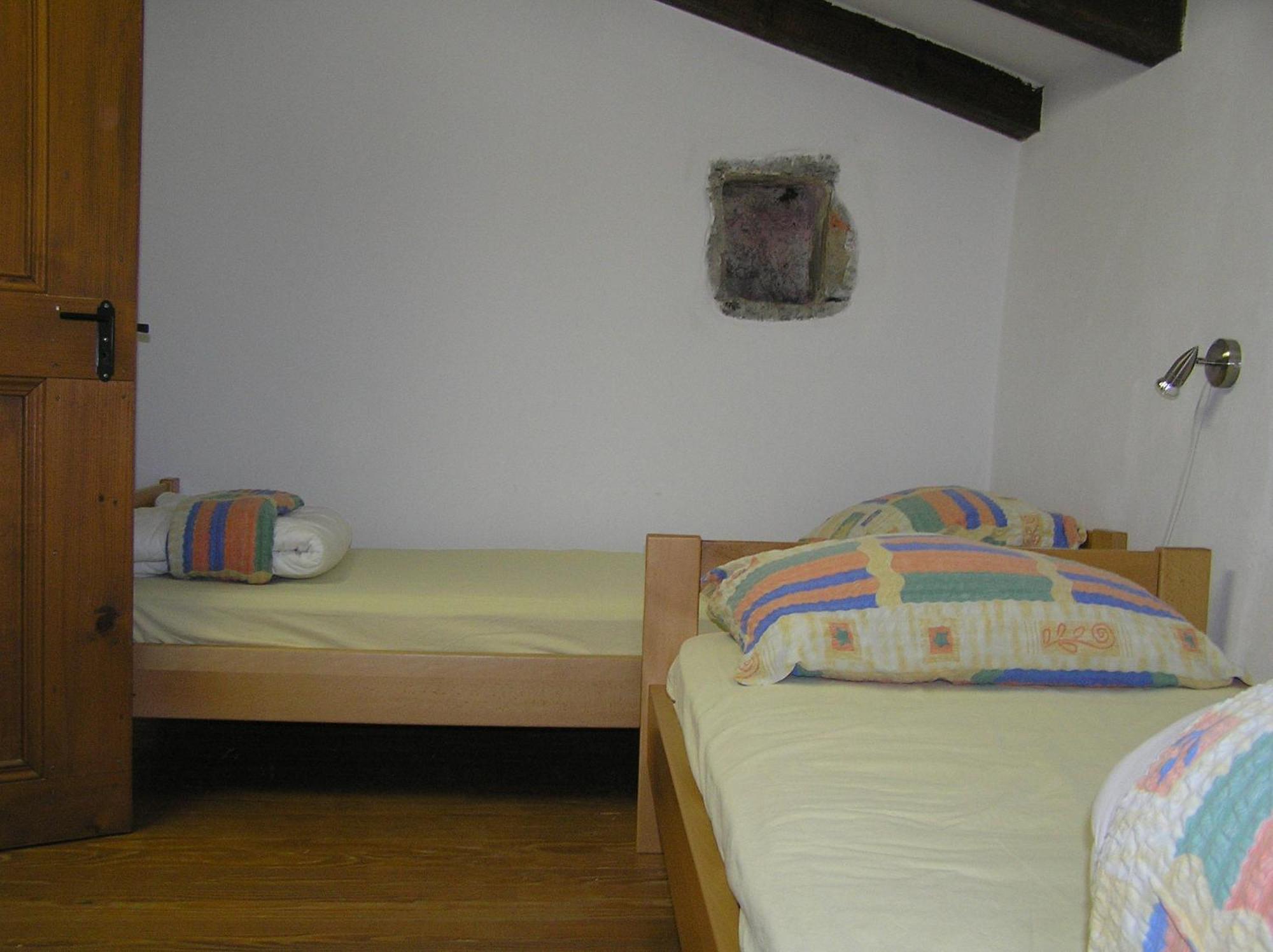 Pliskovica Youth Hostel エクステリア 写真
